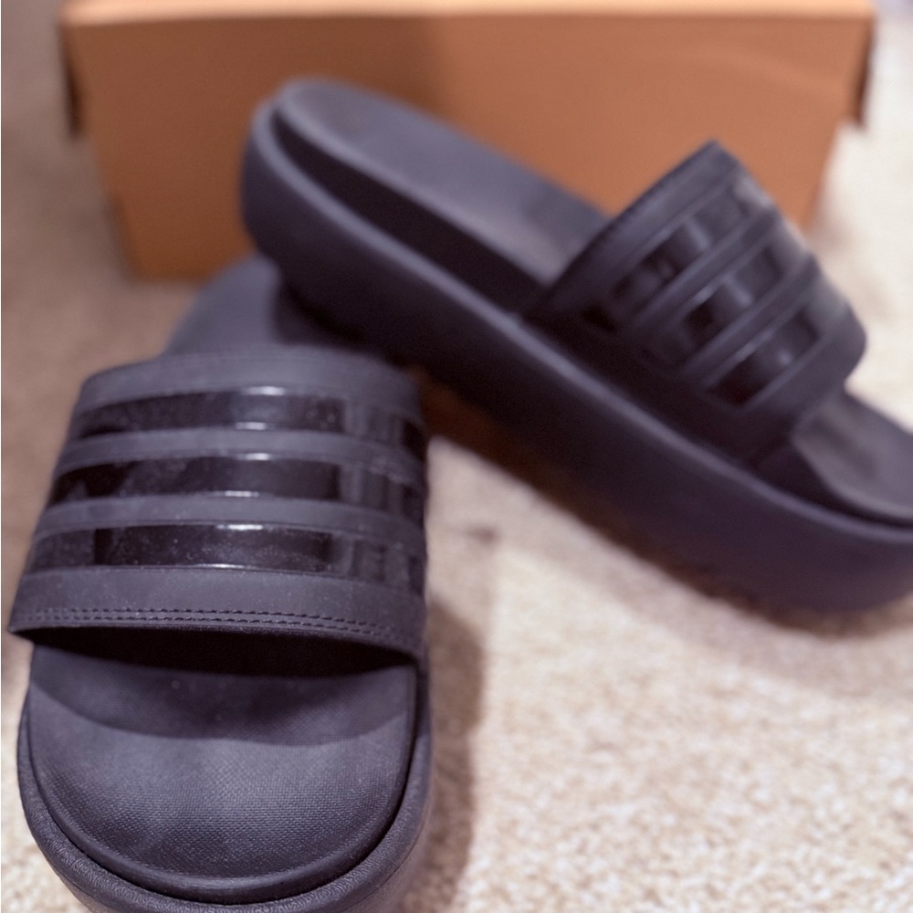 Adidas Adilette Platform Slides - Picture 3 of 7